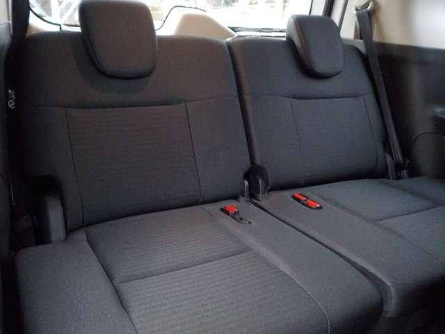 セレナ ２．０　ハイウェイスターＶ　試乗車ＵＰ・プロパイロット・後席モニター　Ｗ電動スライド　レーダークルコン　レーンアシスト　展示試乗車ＵＰ　ＬＥＤランプ　ワンオーナー車　盗難防止システム　ＥＴＣ装備　カーテンエアバッグ　アルミホイール　キーフリー　メモリ－ナビ　ナビＴＶ（17枚目）