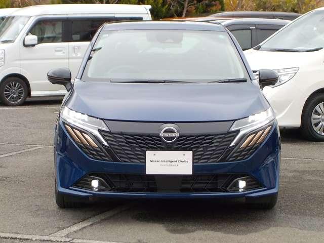 オーラ １．２　Ｇ　９０周年記念車　試乗車ＵＰ・プロパイロット・前車内ドラレコ　アラウンドモニ　ＬＥＤ　スマートキー　衝突軽減ブレーキ　試乗車　オートエアコン　アルミ　メモリーナビ　ドラレコ　バックカメラ　サイドカメラ　キーレス　ＥＴＣ　レーダークルーズ（2枚目）