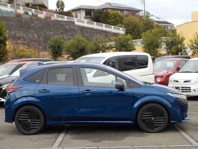 オーラ １．２　Ｇ　９０周年記念車　試乗車ＵＰ・プロパイロット・前車内ドラレコ　アラウンドモニ　ＬＥＤ　スマートキー　衝突軽減ブレーキ　試乗車　オートエアコン　アルミ　メモリーナビ　ドラレコ　バックカメラ　サイドカメラ　キーレス　ＥＴＣ　レーダークルーズ（18枚目）