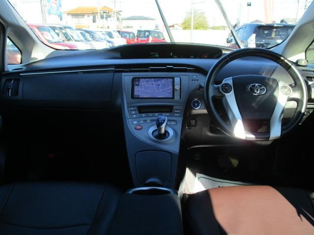 Sツーリングセレクション HDDナビTV バックモニター 禁煙車 スマートエントリー ステアリングスイッチ ETC ヘッドライトクリーナー 本革調シートカバー LEDライト 社外18AW 2本出しマフラー 前後コーナーセンサー(5枚目)