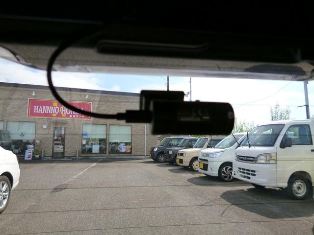 アクア Ｓスタイルブラック　全国対応１年保証　純正９インチナビＴＶ　バックモニター　ＢＴオーディオ　禁煙車　スマートエントリー　ステアリングスイッチ　前後ドライブレコーダー　プリクラッシュセーフティ　ＬＥＤライト　純正アルミ（15枚目）