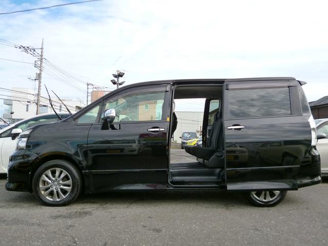 ヴォクシー ＺＳ　煌　全国対応１年保証　カロッツェリアナビＴＶ　バックモニター　ＢＴオーディオ　フリップダウンモニター　禁煙車　スマートエントリー　ステアリングスイッチ　パドルシフト　ＥＴＣ　両側パワースライドドア　ＨＩＤ（35枚目）