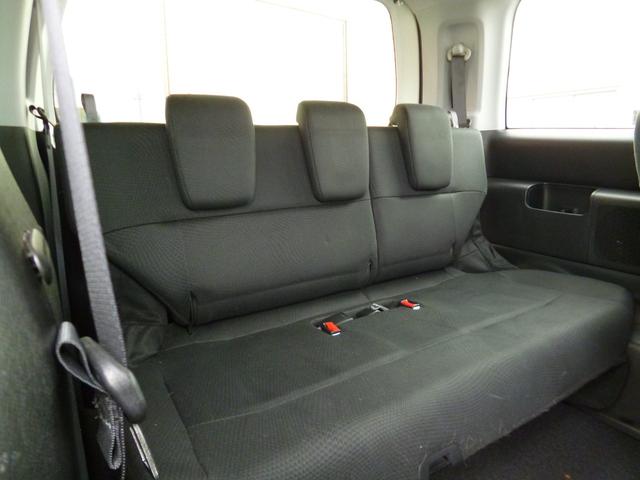 ステップワゴンスパーダ Z インターナビセレクション 全国対応1年保証 HDDナビTV バックモニター 禁煙車 スマートキー クルーズコントロール パドルシフト 両側パワースライドドア アイドリングストップ 7人乗り HIDライト クロームガーニッシュ(8枚目)