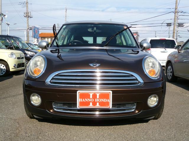 ＭＩＮＩ クーパー　クラブマン　クーパー　クラブマン（４名）　ＣＤ　ＡＵＸ　禁煙車　リモートコントロールキー　プッシュスタート　パドルシフト　ＥＴＣ　マニュアルモード　コンビ革シート　正規ディーラー車　ツートンカラー　純正アルミ（20枚目）