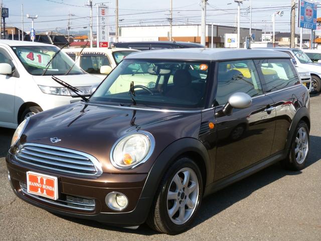 ＭＩＮＩ クーパー　クラブマン　クーパー　クラブマン（４名）　ＣＤ　ＡＵＸ　禁煙車　リモートコントロールキー　プッシュスタート　パドルシフト　ＥＴＣ　マニュアルモード　コンビ革シート　正規ディーラー車　ツートンカラー　純正アルミ（26枚目）