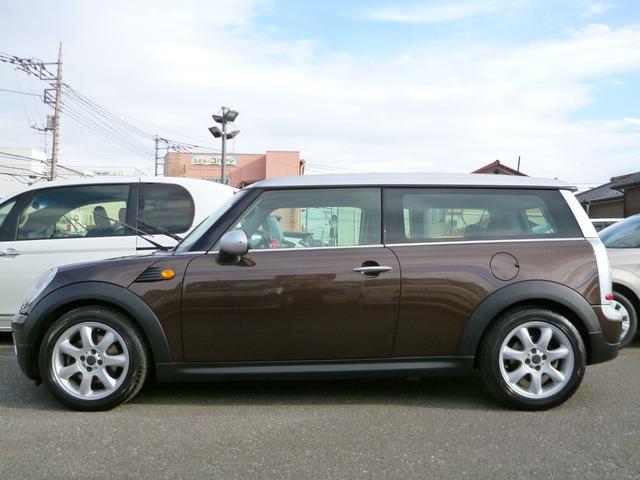 ＭＩＮＩ クーパー　クラブマン　クーパー　クラブマン（４名）　ＣＤ　ＡＵＸ　禁煙車　リモートコントロールキー　プッシュスタート　パドルシフト　ＥＴＣ　マニュアルモード　コンビ革シート　正規ディーラー車　ツートンカラー　純正アルミ（29枚目）