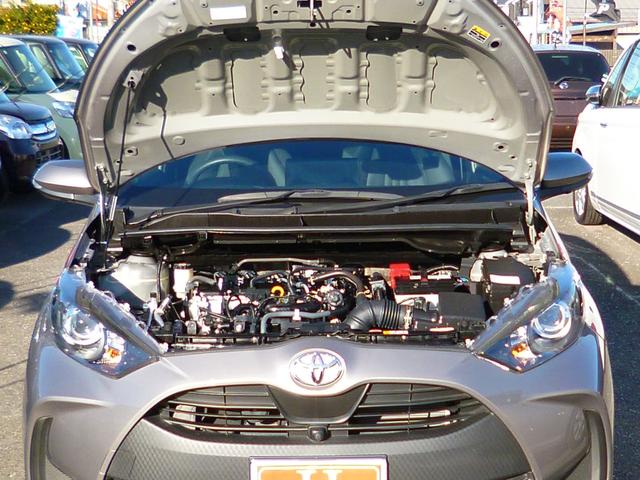 ヤリス G 新車保証継承 純正マルチメディアナビ パノラミックビューモニター CD&DVD BTオーディオ 禁煙車 スマートエントリー レーダークルーズコントロール ドライブレコーダー 6MT セーフティ SOS(41枚目)