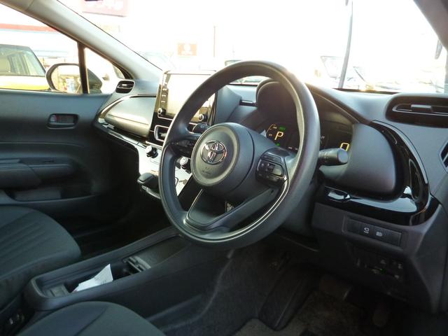 アクア Ｘ　全国対応１年保証　純正マルチメディアナビ　パノラミックビューモニター　禁煙車　スマートエントリー　レーダークルーズ　ＥＴＣ　セーフティ　パーキングサポート　ＳＯＳコール　ＬＥＤ　クリアランスソナー（5枚目）