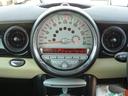 クーパー　クラブマン　クーパー　クラブマン（４名）　ＣＤ　ＡＵＸ　禁煙車　リモートコントロールキー　プッシュスタート　パドルシフト　ＥＴＣ　マニュアルモード　コンビ革シート　正規ディーラー車　ツートンカラー　純正アルミ（9枚目）
