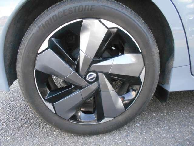 オーラ １．２　Ｇ　アラウンドビューモニター　プロパイロット　特　選　ア　ウ　ト　レ　ッ　ト　車　＊前オーナー様にて左側面に板金塗装歴あり　室内ペット毛・臭いあり　＊こちらのお車は現車を確認いただけるお客様のみの販売とさせていただきます（17枚目）