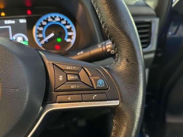 リーフ e+ G スクエア佐原 特 選 車 12セグメント 上 インテリジェントアラウンドビューモニター 黒革シート LEDヘッド インテリジェントキー レーダークルコン 車線逸脱 メモリーナビ ETC 1オーナー 記録簿 Bカメラ キーフリー ナビTV AC(11枚目)