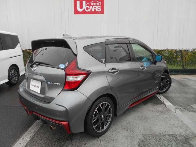 ノート 1.2 e-POWER NISMO アラウンドビューモニター LEDランプ ワンオーナー車 クルコン Bカメラ メモリーナビ付き レーンアシスト フルオートエアコン スマートキープッシュスタート Wエアバッグ アルミ キーフリー ドラレコ 記録簿 サイドカメラ(3枚目)