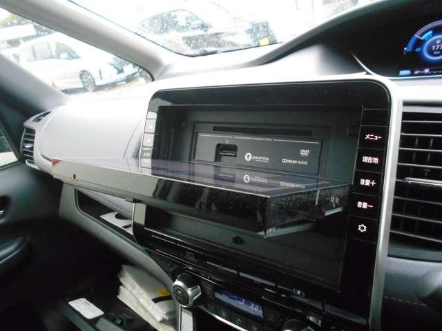 セレナ 1.2 e-POWER ハイウェイスター アラウンドビューモニター スマートミラー 両側電動ドア 衝突軽減 レーンキープ ACC LED カーテンエアバック バックカメラ アルミ スマートキー ETC エアバッグ ドライブレコーダー オートエアコン パワーステアリング 記録簿 ABS(10枚目)