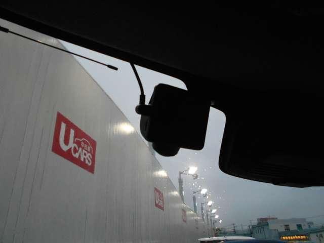 ソリオ １．２　Ｇ　スズキ　セーフティ　サポート装着車　キーレススタート　メモリーナビ　ナビＴＶ　エアバック　ダブルエアバック　パワーウィンドウ　ＥＴＣ車載器　マニュアルエアコン　パワステ　クルーズコントロール　ＡＢＳ付　バックモニタ　ワンセグテレビ（13枚目）