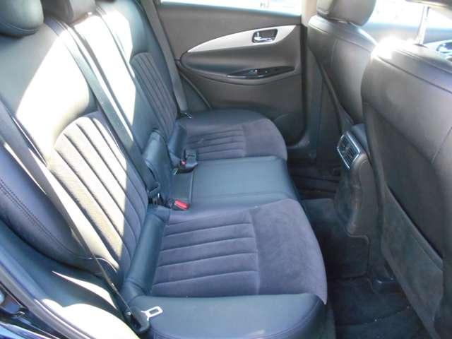 スカイラインクロスオーバー 3.7 370GT バックモニター メーカーナビ ETCユニット バックモニター アルミ スマキー ナビTV キーレスエントリー パワーウィンドウ パワーステアリング ワンオーナー ABS ETC オートエアコン 点検記録簿 HDDナビ カーテンエアバッグ(13枚目)