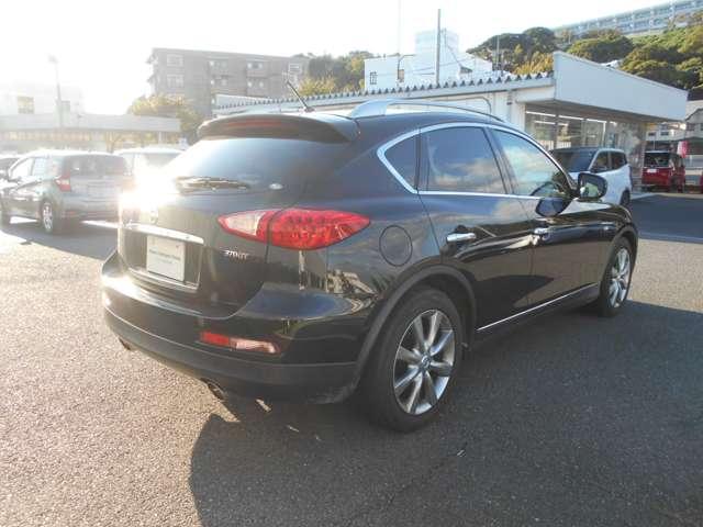 スカイラインクロスオーバー 3.7 370GT バックモニター メーカーナビ ETCユニット バックモニター アルミ スマキー ナビTV キーレスエントリー パワーウィンドウ パワーステアリング ワンオーナー ABS ETC オートエアコン 点検記録簿 HDDナビ カーテンエアバッグ(20枚目)