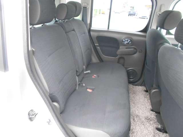 キューブ １．５　１５Ｘ　Ｖセレクション　スクエア佐原　特　選　車　１オーナー　ＡＵＴＯエアコン　ＥＴＣ　記録簿付き　メモリーナビ　キ－フリ－　ナビＴＶ　ワンセグＴＶ　ＡＢＳ　パワーステアリング　運転席エアバッグ　スマートキーＰスタート　パワーウィンドゥ（13枚目）