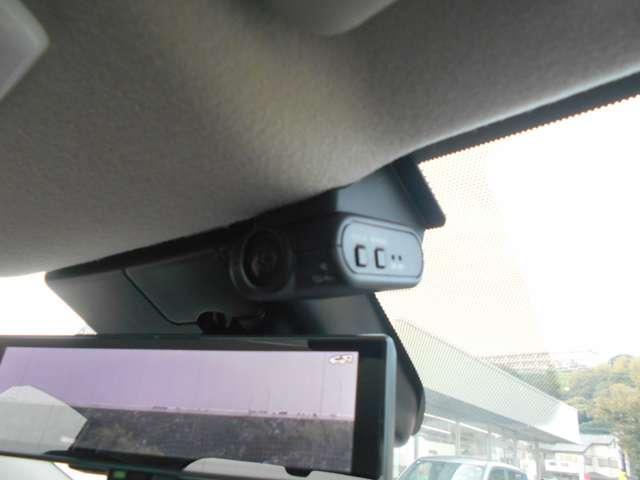 オーラ 1.2 G レザーエディション 元弊社展示・試乗車 AWIN プロパイロット ワンオーナ 追突防止 レーダークルーズ 本革 車線逸脱警報装置 LED ドライブレコーダー 記録簿 バックモニター ETC インテリジェントキー メモリーナビゲーション AW キーレスエントリー(12枚目)