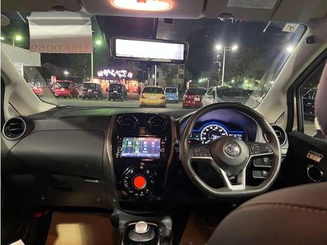 ノート 1.2 e-POWER メダリスト アラウンドビューモニター スマートミラー 被害軽減ブレーキ TVナビ ドライブレコーダ バックモニター クルコン インテリキー 盗難防止装置 LEDランプ ワンオーナー キーフリー アルミホイール ETC オートエアコン 記録簿 メモリーナビ(4枚目)