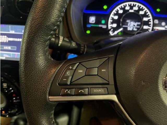 ノート 1.2 e-POWER メダリスト アラウンドビューモニター スマートミラー 被害軽減ブレーキ TVナビ ドライブレコーダ バックモニター クルコン インテリキー 盗難防止装置 LEDランプ ワンオーナー キーフリー アルミホイール ETC オートエアコン 記録簿 メモリーナビ(6枚目)