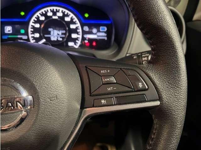 ノート 1.2 e-POWER メダリスト アラウンドビューモニター スマートミラー 被害軽減ブレーキ TVナビ ドライブレコーダ バックモニター クルコン インテリキー 盗難防止装置 LEDランプ ワンオーナー キーフリー アルミホイール ETC オートエアコン 記録簿 メモリーナビ(7枚目)