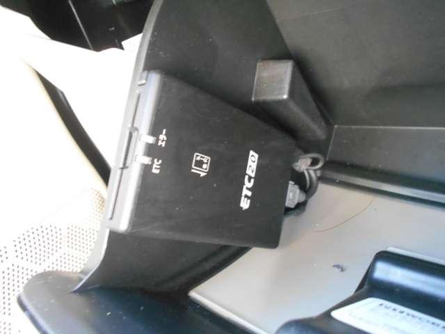 料金所も窓を開けずにスイスイ通過できる　『ＥＴＣ２．０』