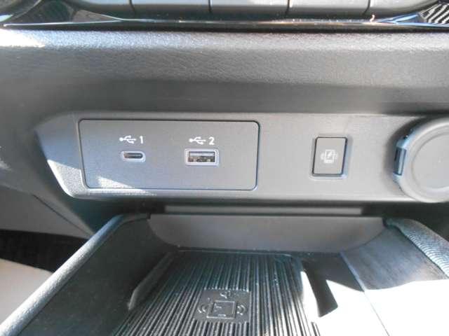 オーラ １．２　Ｇ　９０周年記念車　弊社元展示・試乗車　プロパイロット　ＥＴＣ２．０　アラウンドモニ　ＬＥＤ　スマートキー　衝突軽減ブレーキ　寒冷地仕様　試乗車　オートエアコン　アルミ　メモリーナビ　ドラレコ　バックカメラ　サイドカメラ　キーレス　ＥＴＣ　レーダークルーズ（16枚目）