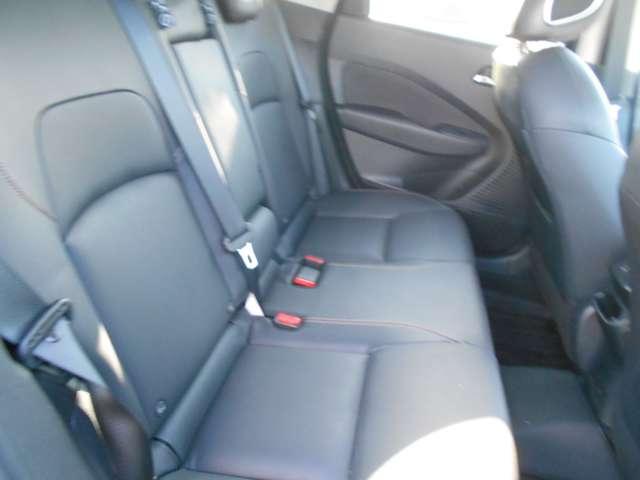 オーラ １．２　Ｇ　９０周年記念車　弊社元展示・試乗車　プロパイロット　ＥＴＣ２．０　アラウンドモニ　ＬＥＤ　スマートキー　衝突軽減ブレーキ　寒冷地仕様　試乗車　オートエアコン　アルミ　メモリーナビ　ドラレコ　バックカメラ　サイドカメラ　キーレス　ＥＴＣ　レーダークルーズ（17枚目）