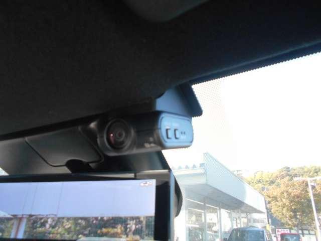 オーラ １．２　ＮＩＳＭＯ　チューンド　ｅ－ＰＯＷＥＲ　４ＷＤ　弊社元展示・試乗車　ＲＥＣＡＲＯシート　ＥＴＣ２．０　ナビＴＶ　アラウンドモニター　ワンオーナ－　ドラレコ　インテリキー　エマブレ　試乗車ＵＰ　寒冷地　アルミ　キーレス　４ＷＤ　ＥＴＣ　ＬＥＤヘッドライト　追従クルーズ（10枚目）