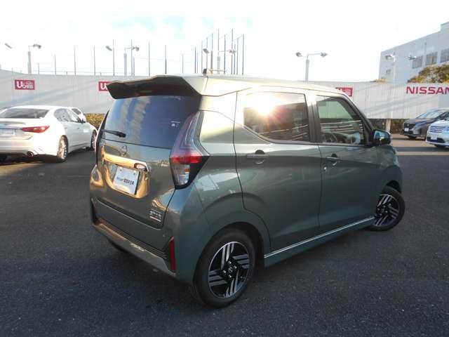 デイズ ６６０　ハイウェイスターＸ　弊社展示・試乗車　純正前後ドラレコ　ＥＴＣ２．０　ブレーキサポート　全周囲カメラ　ＬＥＤ　ドライブレコーダー　１オーナー　インテリジェントキー　ＥＴＣ　バックカメラ　ナビＴＶ　アイドリングストップ　オートエアコン　デュアルエアバッグ　記録簿　キーレス（3枚目）