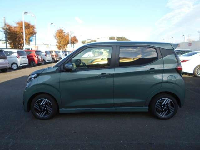 デイズ ６６０　ハイウェイスターＸ　弊社展示・試乗車　純正前後ドラレコ　ＥＴＣ２．０　ブレーキサポート　全周囲カメラ　ＬＥＤ　ドライブレコーダー　１オーナー　インテリジェントキー　ＥＴＣ　バックカメラ　ナビＴＶ　アイドリングストップ　オートエアコン　デュアルエアバッグ　記録簿　キーレス（20枚目）