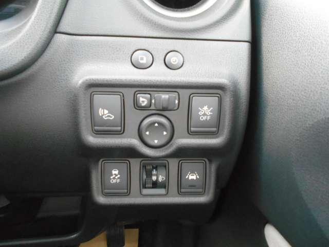 ノート １．２　ｅ－ＰＯＷＥＲ　Ｘ　アラウンドビューモニター　プロパイロット　３６０°カメラ　記録簿付　Ｒカメラ　運転席助手席エアバック　ＡＵＴＯエアコン　１オーナー　ナビ　盗難防止システム　ＡＷ　サイドカメラ　運転席エアバッグ　キーレスエントリー　ドラレコ　ＥＴＣ車載器（8枚目）