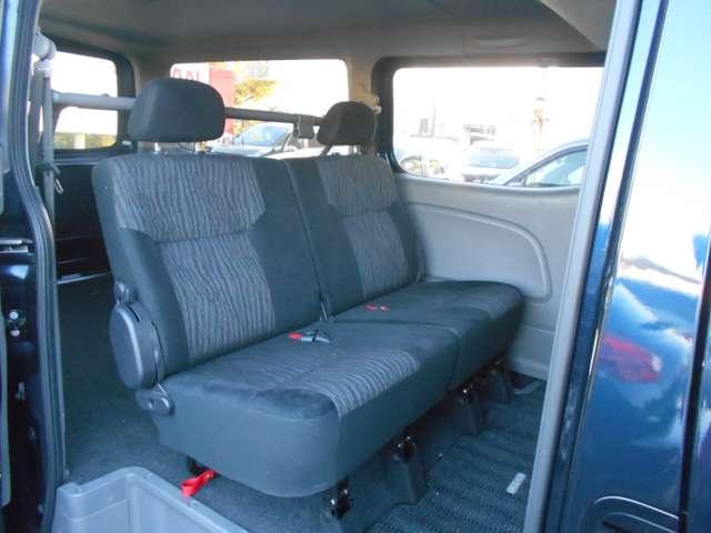 NV350キャラバンバン 2.0 プレミアムGX ロングボディ 左側電動スライドドア ブレーキサポート 全周囲カメラ AC ワンオーナー バックカメラ キーレスエントリ スマートキー パワーウインドウ ETC 運転席エアバッグ メモリーナビ ドラレコ LEDヘッドライト 定期点検記録簿(16枚目)