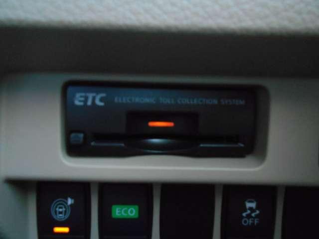 ティアナ ２．５　ＸＬ　アラウンドビューモニター　純正前ドラレコ　ワンオーナー車　アラウンドビュ－モニタ－　スマキー　ドライブレコーダー　クルコン　カーテンエアバック　ＡＡＣ　パワーウインドウ　ＥＴＣ　Ｂカメラ　アルミホイール　キーレス　メモリーナビ　ワンセグＴＶ（14枚目）