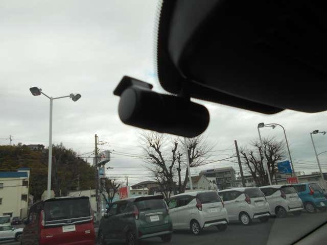 オーラ 1.2 G 90周年記念車 弊社元展示・試乗車 プロパイロット ETC2.0 アラウンドモニ LED スマートキー 衝突軽減ブレーキ 寒冷地仕様 試乗車 オートエアコン アルミ メモリーナビ ドラレコ バックカメラ サイドカメラ キーレス ETC レーダークルーズ(12枚目)