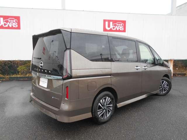 セレナ 1.4 e-POWER ハイウェイスターV 弊社元展示・試乗車 ETC2.0 プロパイロット 自動(被害軽減)ブレーキ 展示試乗車UP LDP 追従クルーズ LEDランプ 寒冷地仕様 バックモニター アルミホイール ドライブレコーダ ETC 記録簿 スマートキー 1オナ オートエアコン(3枚目)