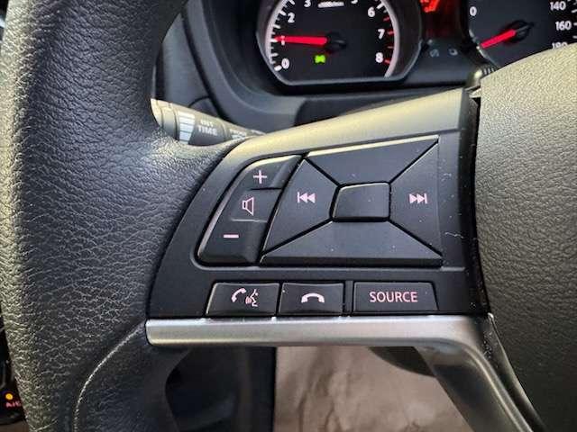 ノート １．２　Ｘ　Ｖセレクション　ステアリングスイッチ　バックモニター　衝突被害軽減装置　バックビューモニター　ワンオーナー　記録簿　インテリキー　オートエアコン　Ｗエアバック　ＥＴＣ　ＡＢＳ　メモリーナビ　ナビＴＶ　キーレス　エアバッグ　パワーウィンドウ　ワンセグ（9枚目）