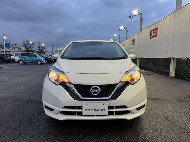 ノート １．２　Ｘ　Ｖセレクション　ステアリングスイッチ　バックモニター　衝突被害軽減装置　バックビューモニター　ワンオーナー　記録簿　インテリキー　オートエアコン　Ｗエアバック　ＥＴＣ　ＡＢＳ　メモリーナビ　ナビＴＶ　キーレス　エアバッグ　パワーウィンドウ　ワンセグ（18枚目）