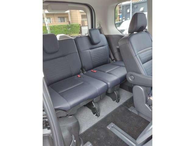 セレナ １．４　ｅ－ＰＯＷＥＲ　ルキシオン　ナビ＋ＡＶＭ＋後席Ｍ　ＥＴＣ　Ｄレコ　Ｐ－ｐｉｌｏｔ　試乗車　インテリジェントエマージェンシーブレーキ　クルーズコントロール　アラウンドビュー　ＬＥＤヘッドランプ　禁煙　ドライブレコーダー　ＬＤＰ　ワンオーナー　バックモニター　パーキングアシスト　ＥＴＣ（11枚目）