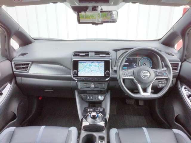 リーフ e+ G ナビ+AVM+BOSE P-pilot 黒本革S+Sヒーター インテリジェントアラウンドビューモニター 黒革シート LEDヘッド インテリジェントキー レーダークルコン ドライブレコーダー 車線逸脱 メモリーナビ ETC パーキングアシスト 1オーナー 記録簿(4枚目)