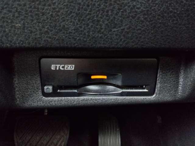 リーフ e+ G ナビ+AVM+BOSE P-pilot 黒本革S+Sヒーター インテリジェントアラウンドビューモニター 黒革シート LEDヘッド インテリジェントキー レーダークルコン ドライブレコーダー 車線逸脱 メモリーナビ ETC パーキングアシスト 1オーナー 記録簿(15枚目)