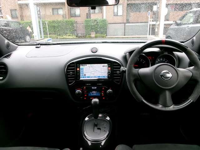 ジューク 1.6 NISMO 4WD ナビ+Bカメラ ETC HIDヘッドライト ワンオーナー バックモニター 切替4WD サイドエアバック メモリナビ キーフリー スマートキー オートエアコン アルミ ナビ&TV ETC車載器 パワーウィンドウ 記録簿 ABS エアバッグ(4枚目)