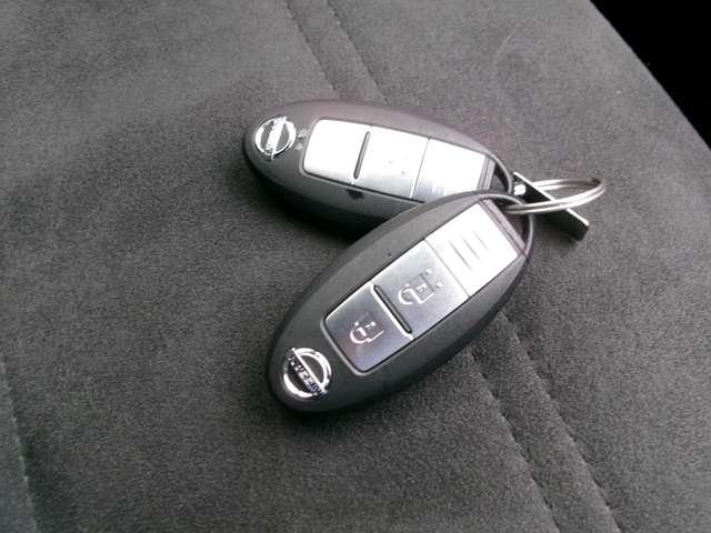 ジューク 1.6 NISMO 4WD ナビ+Bカメラ ETC HIDヘッドライト ワンオーナー バックモニター 切替4WD サイドエアバック メモリナビ キーフリー スマートキー オートエアコン アルミ ナビ&TV ETC車載器 パワーウィンドウ 記録簿 ABS エアバッグ(15枚目)