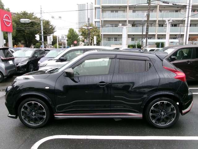 ジューク 1.6 NISMO 4WD ナビ+Bカメラ ETC HIDヘッドライト ワンオーナー バックモニター 切替4WD サイドエアバック メモリナビ キーフリー スマートキー オートエアコン アルミ ナビ&TV ETC車載器 パワーウィンドウ 記録簿 ABS エアバッグ(18枚目)