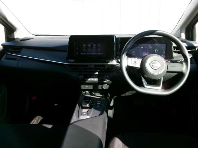 ノート １．２　Ｓ　Ｄオーディオ＋Ｂカメラ　ＥＴＣ　新車保証継承　軽減ブレーキ　ワンオーナー　ＬＤＷ　バックカメラ　インテリキー　イモビライザー　整備点検記録簿　ＥＴＣ　オートエアコン　サイドエアバッグ　パワーウインドウ　リモコンキー　Ｉ－ＳＴＯＰ　エアバッグ（3枚目）