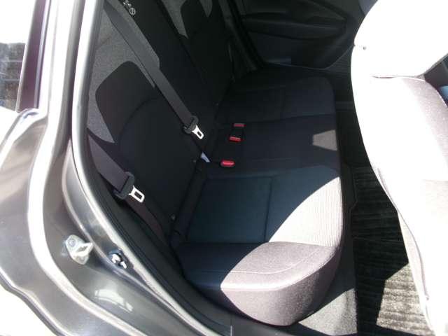 ノート １．２　Ｓ　Ｄオーディオ＋Ｂカメラ　ＥＴＣ　新車保証継承　軽減ブレーキ　ワンオーナー　ＬＤＷ　バックカメラ　インテリキー　イモビライザー　整備点検記録簿　ＥＴＣ　オートエアコン　サイドエアバッグ　パワーウインドウ　リモコンキー　Ｉ－ＳＴＯＰ　エアバッグ（7枚目）