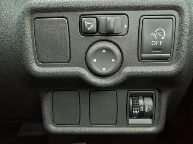 ノート 1.2 X DIG-S ナビ+AVM ドラレコ 1オーナー アイドリングストップ機能 左右エアバック イモビ AAC スマキー バックカメラ付き サイドカメラ ETC 整備記録簿 パワーウィンドウ ドライブレコーダー ABS キーフリー 1オーナー ナビTV(13枚目)