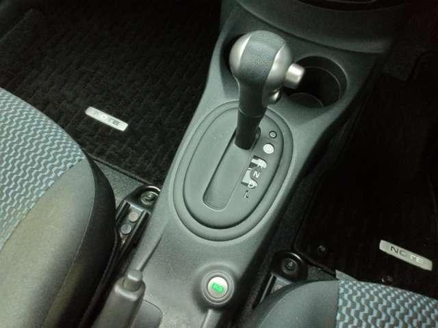 ノート 1.2 X DIG-S ナビ+AVM ドラレコ 1オーナー アイドリングストップ機能 左右エアバック イモビ AAC スマキー バックカメラ付き サイドカメラ ETC 整備記録簿 パワーウィンドウ ドライブレコーダー ABS キーフリー 1オーナー ナビTV(15枚目)