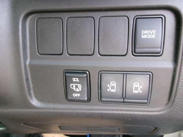 セレナ １．２　ｅ－ＰＯＷＥＲ　ハイウェイスター　Ｖ　ナビ＋ＡＶＭ　前後Ｄレコ　ＥＴＣ　Ｐ－ｐｉｌｏｔ　ＬＥＤ　Ａ／Ｗ　３６０°カメラ　エマジェンシーブレーキ　１オナ　スマキー　バックカメラ　ＬＥＤ　レーンアシスト　点検記録簿付　ＥＴＣ　ドラレコ　Ａストップ　イモビ　フルオートエアコン　アルミホイール　エアバック（17枚目）