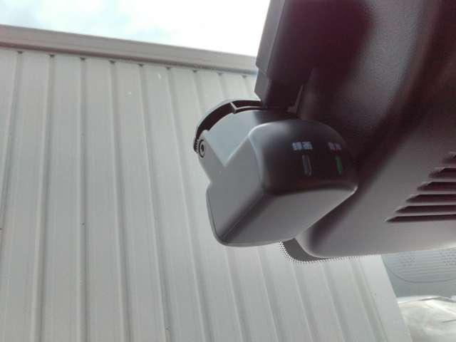 オーラ 1.2 NISMO ナビ+AVM プロパイロット 1オーナー カーテンエアバッグ エマブレ 寒冷地 インテリキー ETC ドラレコ 車線逸脱警報 ワンセグ キーフリーシステム ダブルエアバック 定期点検記録簿 アルミホイール 運転席エアバッグ メモリーナビ(12枚目)